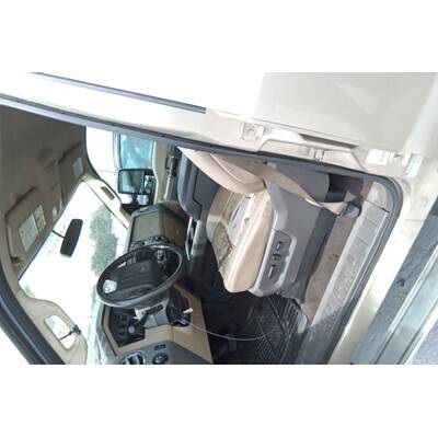 2011 Ford F-250 Super Duty Pickup Axle Assy, Front (4WD) - ~397292166