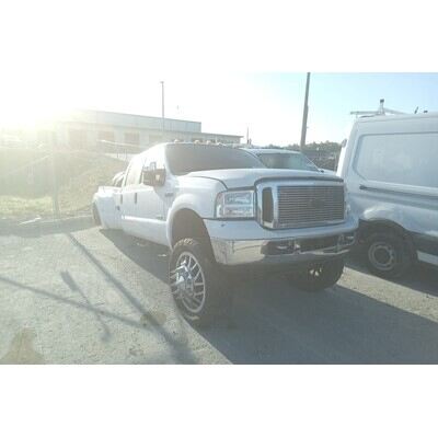 2005 Ford F-350 Super Duty Pickup Axle Assy, Front (4WD) - ~421623414