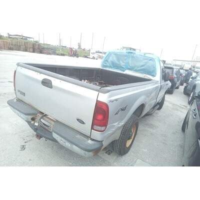 1999 Ford F-250 Super Duty Pickup Axle Assy, Front (4WD) - ~430455281