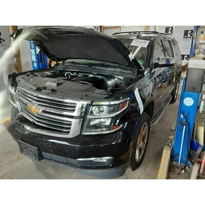 2015 Chevrolet Suburban 1500 Series Axle Assembly, Rear - ~394505675