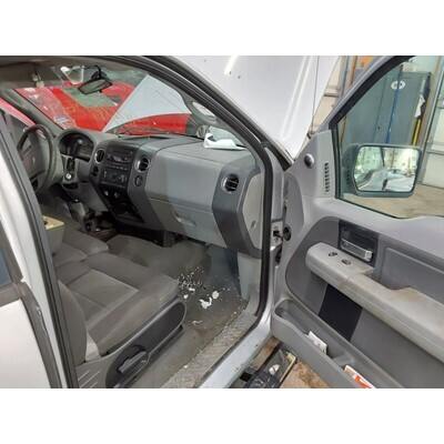 2004 Ford F-150 Series Pickup Axle Assembly, Rear - ~418339133