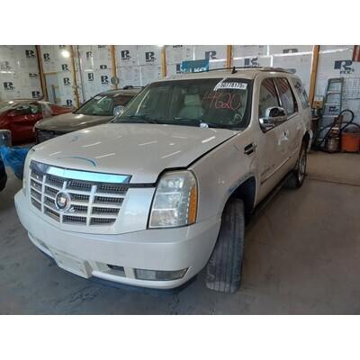 2007 Cadillac Escalade Axle Assembly, Rear - ~422578401