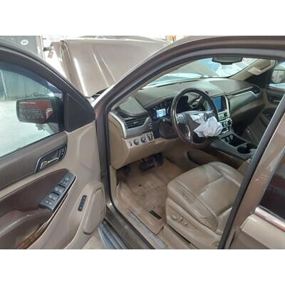 2015 Chevrolet Suburban 1500 Series Axle Assembly, Rear - ~436433279