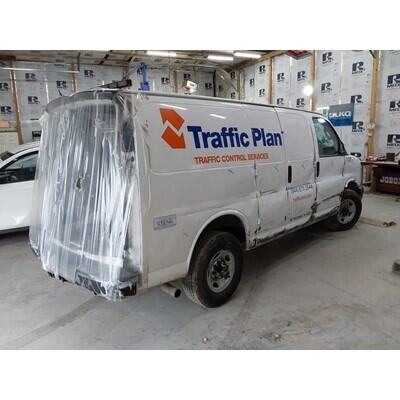 2017 Chevrolet Express 2500 Axle Assembly, Rear - ~436842553