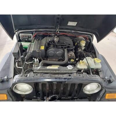 1997 Jeep Wrangler Axle Assy, Front (4WD) - ~439384940