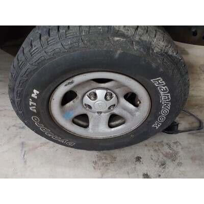 1997 Jeep Wrangler Axle Assy, Front (4WD) - ~439384940