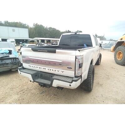 2017 Ford F-250 Super Duty Pickup Axle Assy, Front (4WD) - ~401606096