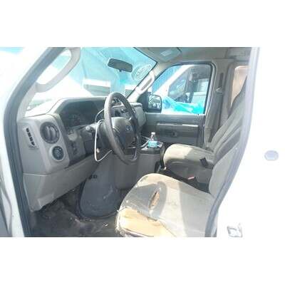 2008 Ford E-250 Van Axle Assembly, Rear