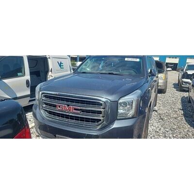 2015 Chevrolet Suburban 1500 Series Axle Assembly, Rear