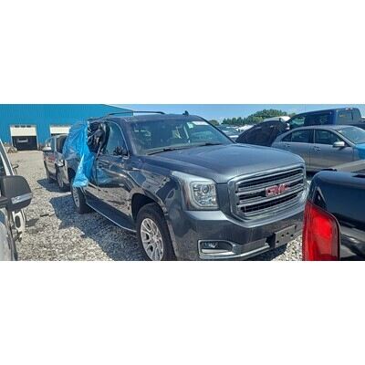 2015 Chevrolet Suburban 1500 Series Axle Assembly, Rear