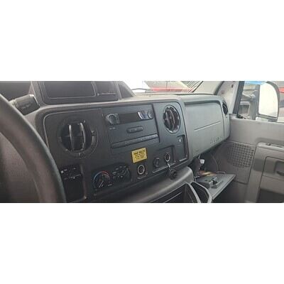 2009 Ford E-150 Van Axle Assembly, Rear