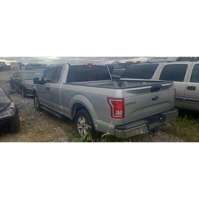 2015 Ford F-150 Series Pickup Axle Assembly, Rear