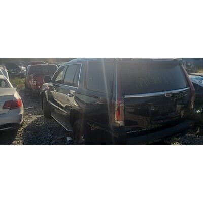 2015 Cadillac Escalade Axle Assembly, Rear