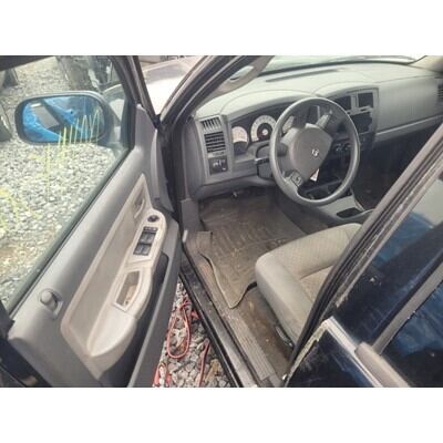 2005 Dodge Dakota Axle Assembly, Rear - ~414480566