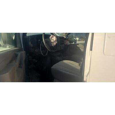 2017 Chevrolet Express 2500 Axle Assembly, Rear - ~415328323