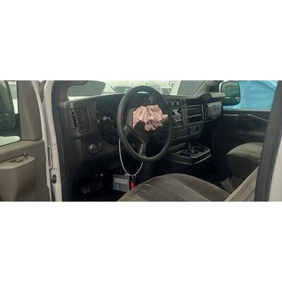 2018 Chevrolet Express 2500 Axle Assembly, Rear - ~420166039