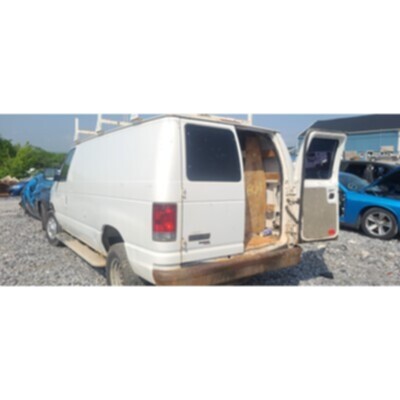 2009 Ford E-250 Van Axle Assembly, Rear - ~424174965