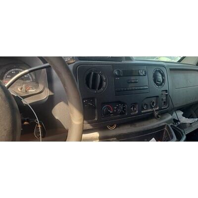 2009 Ford E-250 Van Axle Assembly, Rear - ~424174965