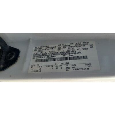 2009 Ford E-250 Van Axle Assembly, Rear - ~424174965