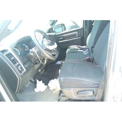 2013 Dodge 1500 Series Pickup Axle Assembly, Rear - ~423826004