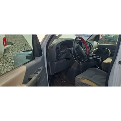 2008 Ford E-150 Van Axle Assembly, Rear - ~426586986