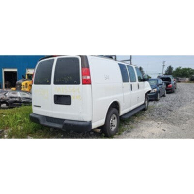 2017 Chevrolet Express 2500 Axle Assembly, Rear - ~431635276