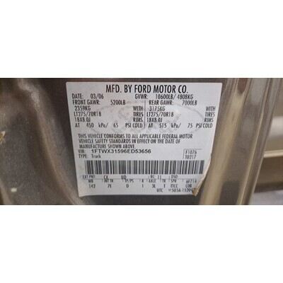 2005 Ford F-250 Super Duty Pickup Axle Assy, Front (4WD) - ~404130720