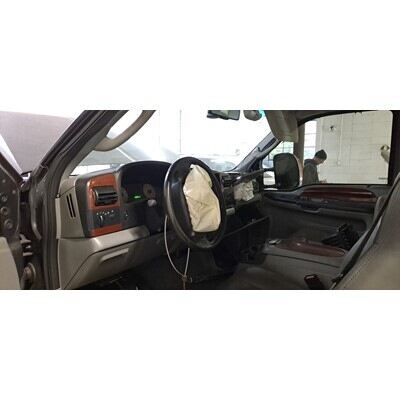 2005 Ford F-250 Super Duty Pickup Axle Assy, Front (4WD) - ~404130720