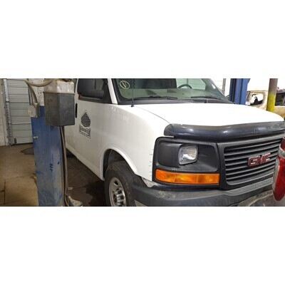 2010 Chevrolet Express 2500 Axle Assembly, Rear - ~410008805