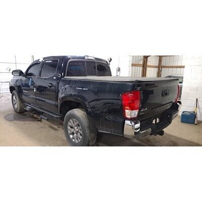 2016 Toyota Tacoma Axle Assembly, Rear - ~412504459