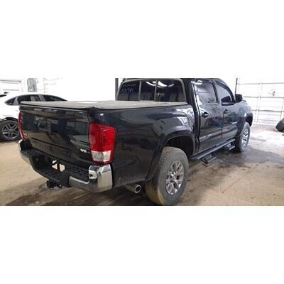 2016 Toyota Tacoma Axle Assembly, Rear - ~412504459