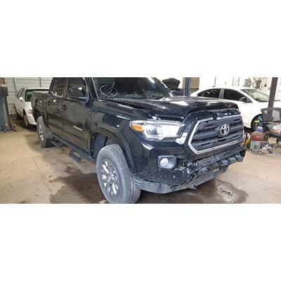 2016 Toyota Tacoma Axle Assembly, Rear - ~412504459