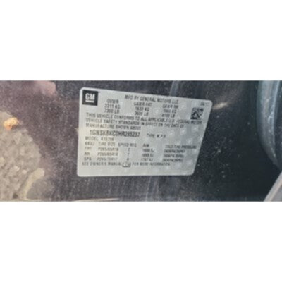 2015 Chevrolet Suburban 1500 Series Axle Assembly, Rear - ~416960392