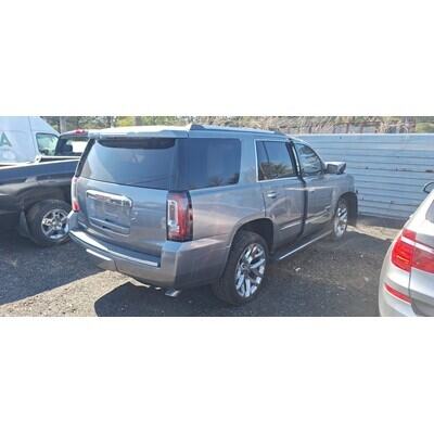 2015 Cadillac Escalade Axle Assembly, Rear - ~417337200