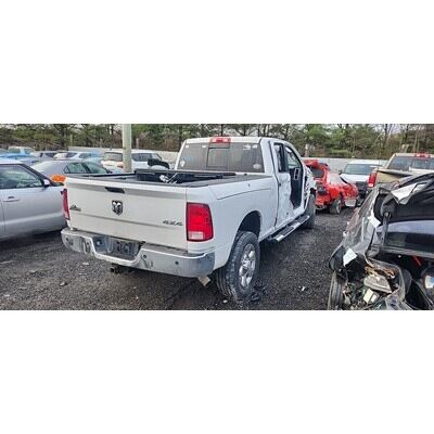 2013 Dodge 3500 Series Pickup Axle Assy, Front (4WD) - ~418314034