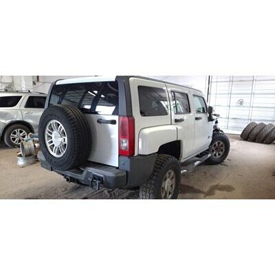 2007 Hummer H3 Axle Assembly, Rear - ~423331664
