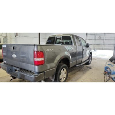 2004 Ford F-150 Series Pickup Axle Assembly, Rear - ~424991019