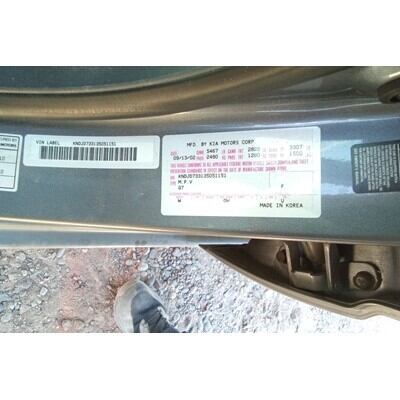 2003 Kia Sorento Axle Assembly, Rear - ~403217428