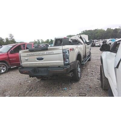 2017 Ford F-250 Super Duty Pickup Axle Assy, Front (4WD) - ~428764101