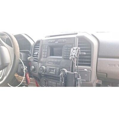 2017 Ford F-250 Super Duty Pickup Axle Assy, Front (4WD) - ~420242649