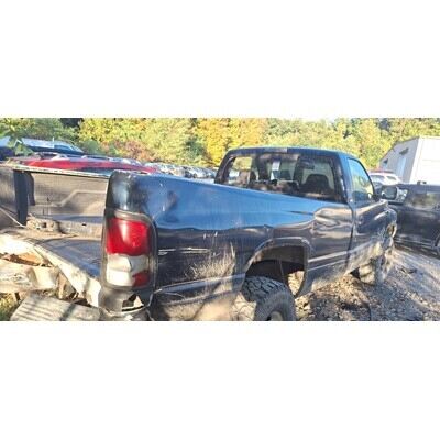 2000 Dodge 1500 Series Pickup Axle Assy, Front (4WD) - ~435137259