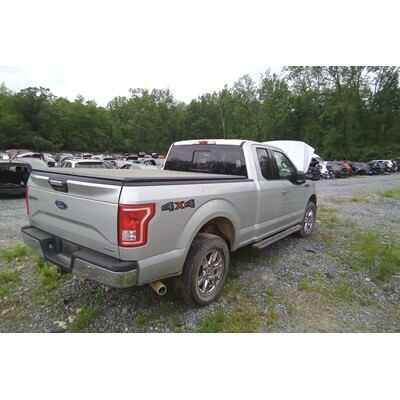 2015 Ford F-150 Series Pickup Axle Assembly, Rear - ~424229523