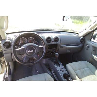 2005 Jeep Liberty Axle Assembly, Rear - ~426566590