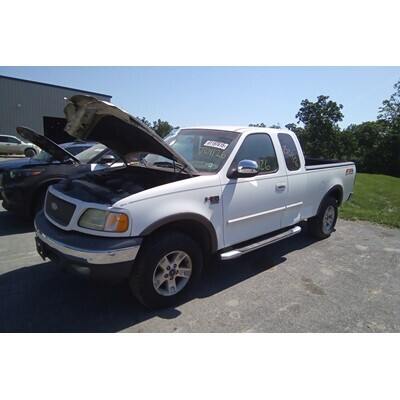 2000 Ford F-150 Series Pickup Axle Assembly, Rear - ~427619699