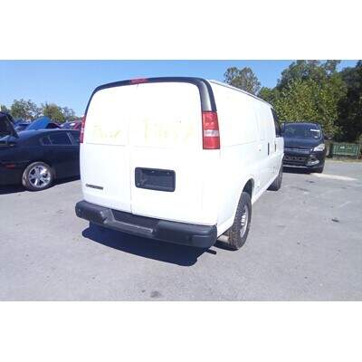 2018 Chevrolet Express 2500 Axle Assembly, Rear - ~434953418