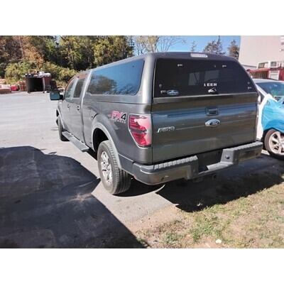 2012 Ford F-150 Series Pickup Axle Assembly, Rear - ~437992998