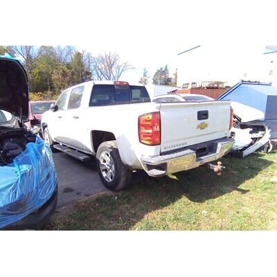 2014 Chevrolet Silverado 1500 Axle Assembly, Rear - ~439242506