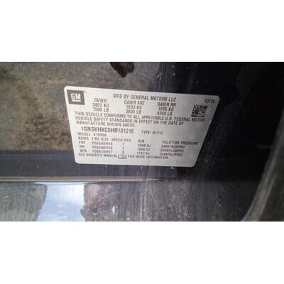 2015 Chevrolet Suburban 1500 Series Axle Assembly, Rear - ~393566926