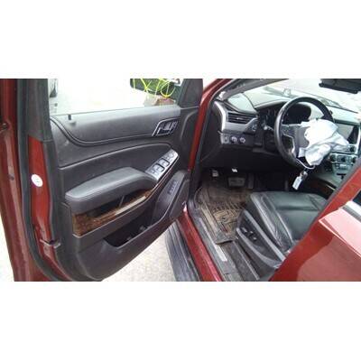 2015 Chevrolet Suburban 1500 Series Axle Assembly, Rear - ~397160822