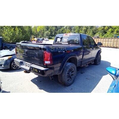 2014 Dodge 2500 Series Pickup Axle Assembly, Rear - ~398751319